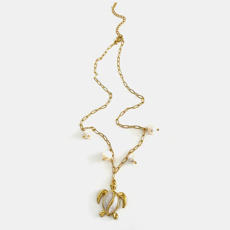 Gold plated tortoise pendant vintage style necklace detail — jewellery India | Oneofé