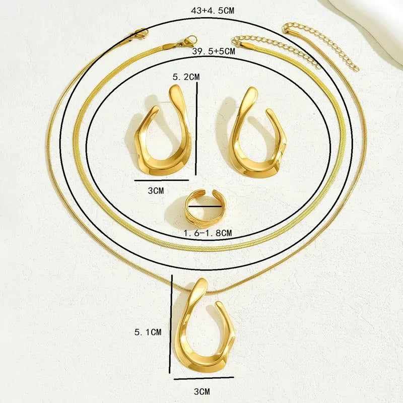 Gold-tone stainless steel teardrop jewellery, chains and textured ring with mesuarement – Oneofé
